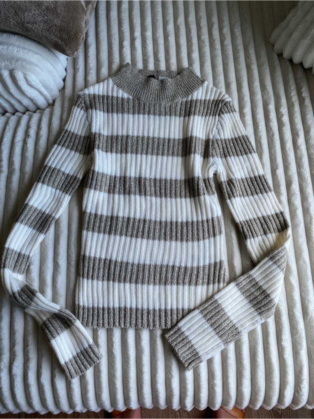 Three H&M Tops/Sweaters